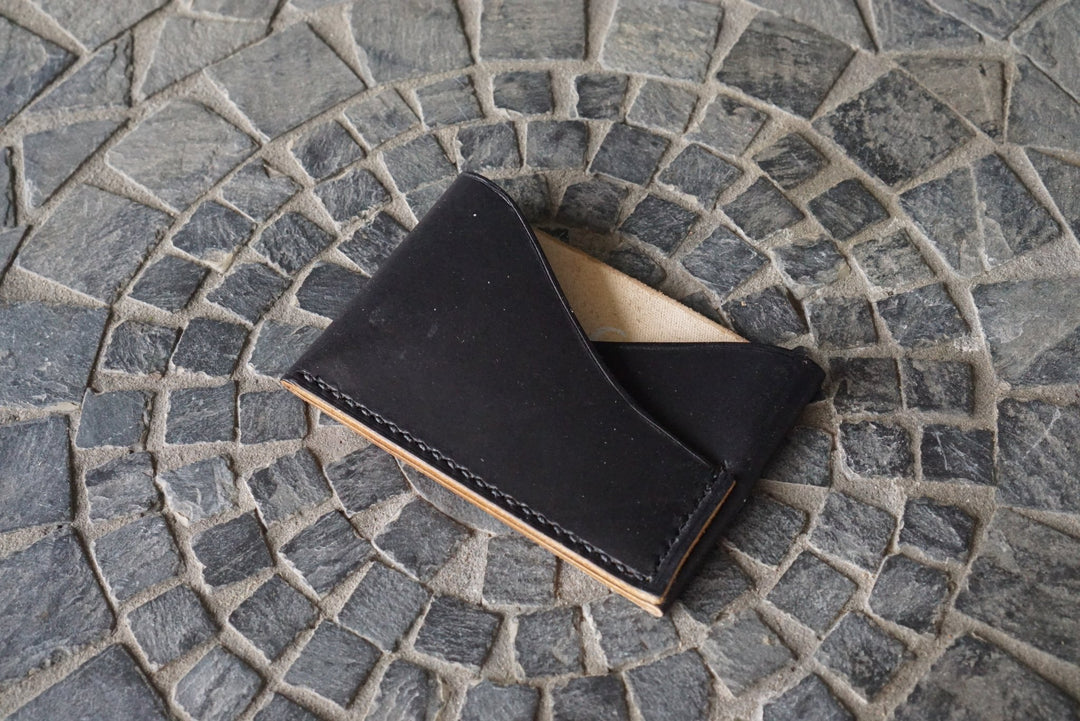 Sentinel - Black Calfskin (Gallun) Front Pocket