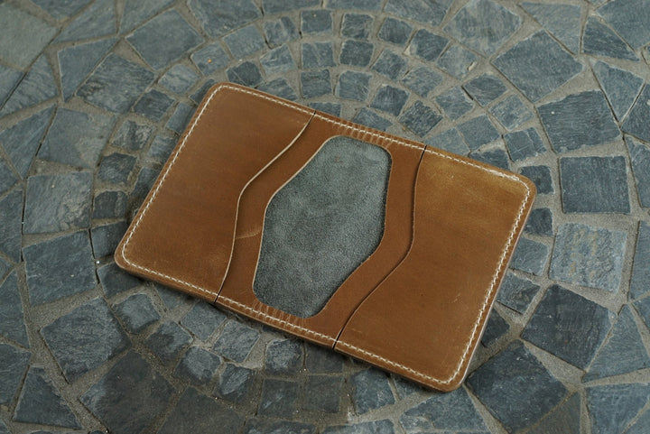 Warden - Blue Grey Giraffe & Natural CXL Horsehide (Natural Thread) Bifold