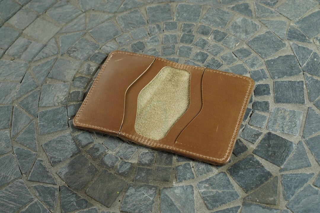 Warden - Tan Giraffe & Natural CXL Horsehide (Horween) Bifold